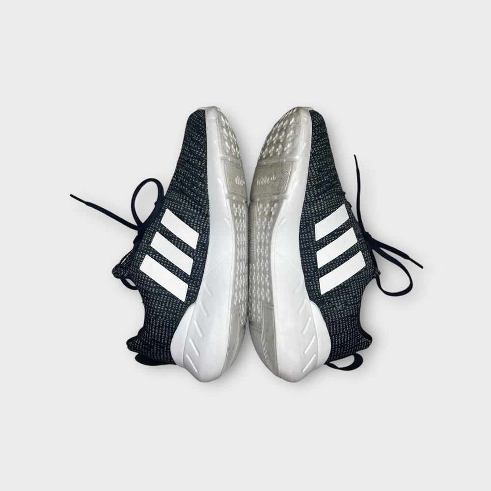 Adidas Swift Run 22 Black Sneakers - Picture 4 of 7